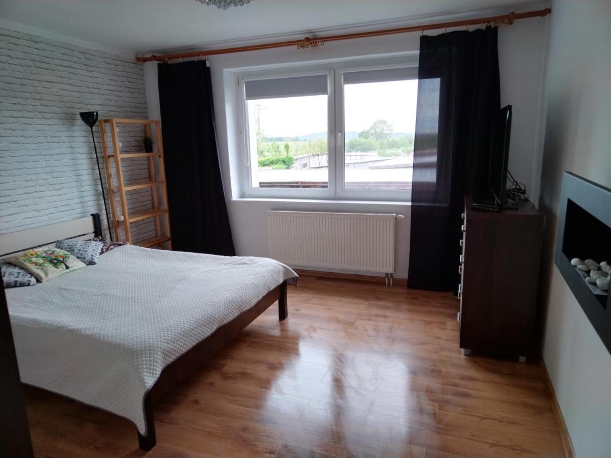 Wygodny Apartament Blisko Morza Lokciowe Esterno foto